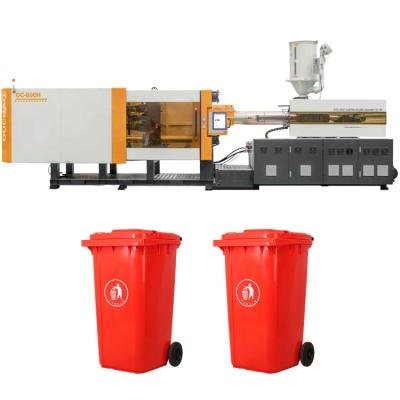 China OUCO 800T Máquina de moldagem por injecção altamente sensível especializada na produção de grandes latas de lixo ao ar livre à venda