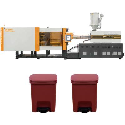 Chine OUCO550T Machine à injection jaune avec servomoteur pour la production de poubelles en plastique de haute précision à vendre