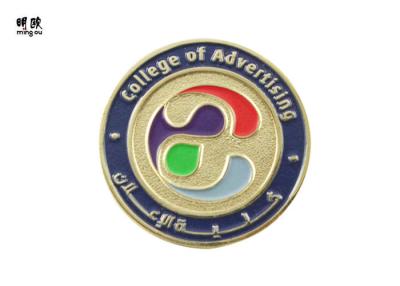China Pin da lapela do emblema do exército dos crachás do escuteiro da propaganda com logotipo macio do esmalte 4C à venda