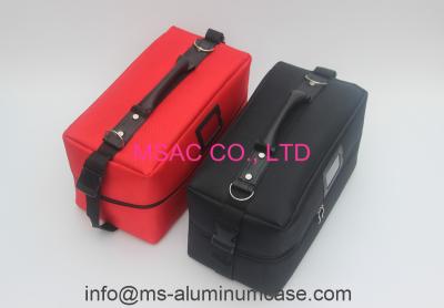 China Saco profissional cosmético do caso do curso do zíper, o vermelho e o preto do curso da composição à venda