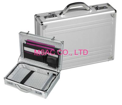 China Portable Slim Aluminium Briefcase , Aluminum Locking Briefcase Wear Resistant for sale