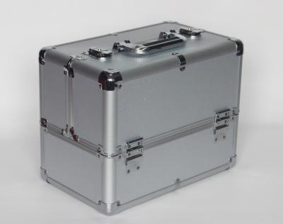 China Silver Aluminum Cosmetic Train Box Double Open Aluminum Makeup Case For Artist With Tray for sale