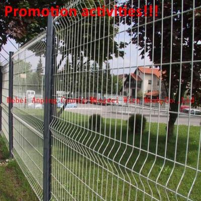 China Good quality low price welded wire mesh european garden fence/portable mesh fence for sale
