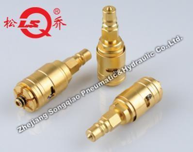 China Clamp Type Series Refrigeration Couplings , Pressure Proof Refrigeration Tube Fittings en venta