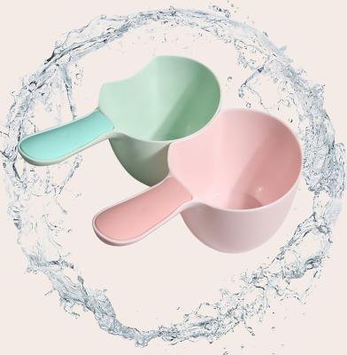 Китай Пластмасса с чашкой Ринсе шампуня ванны ручки портативной для мытья волос младенца продается