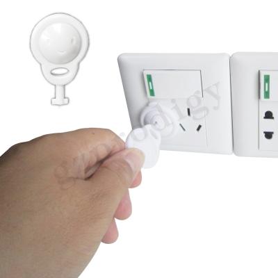 China White Baby Safety Plug Protector 2 Pins Socket Covers With Key Te koop