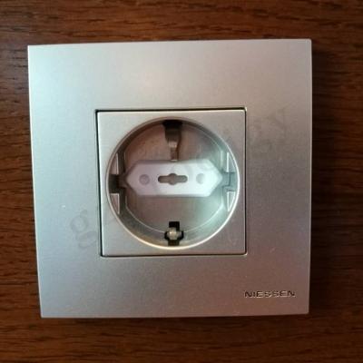 China Baby Proofing Electrical Outlet Cover ABS Socket Safety Cover Te koop