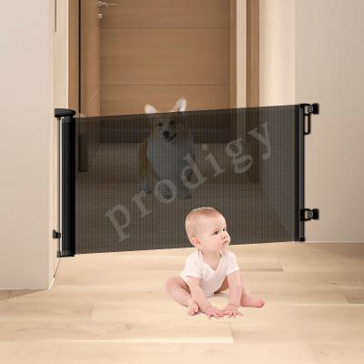 China 3 Meter Metal Retractable Baby Safety Door Gate Te koop