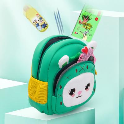 China 3D Penguin Waterproof School Bag for Kindergarten Baby Toddler Children à venda