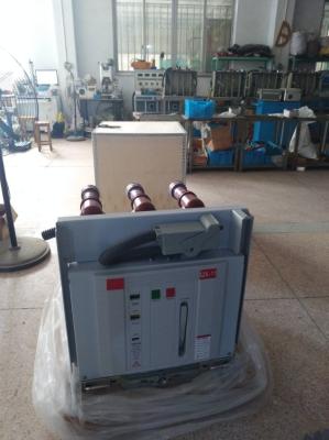 China 630A Mechanism Vacuum Circuit Breaker For Arc Interruption for sale