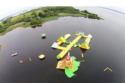 China Parque inflable del agua de la bahía grande estupenda impresionante, deportes acuáticos amarillos para el océano en venta