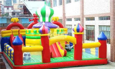 Chine Videurs gonflables d'intérieur de châteaux pleins d'entrain de glissière de BSCI pour le terrain de jeu de cavalier de centre de jeu à vendre