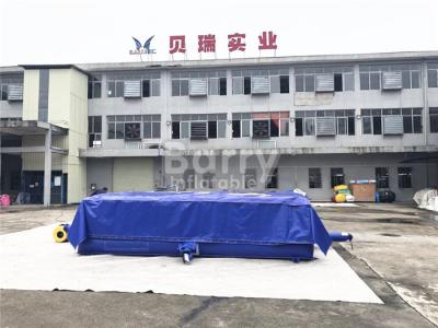 China Airbag inflável do conluio da queda livre profunda do azul/jogo de salto inflável à venda