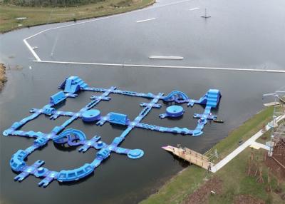 China parques inflables gigantes del agua de la lona del PVC de 0.9m m Platón, parque del deporte de la aguamarina de la isla de la onda 65 porciones en venta