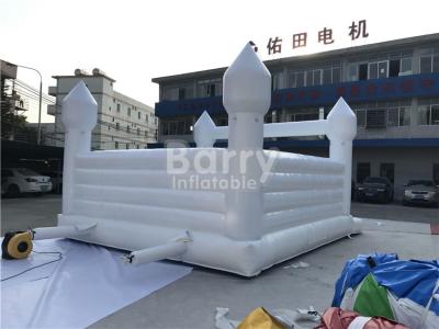 China Outdoor White Bounce House With Roof For Wedding Bouncy Castle For Party Inflatable Wedding Bounce House for sale