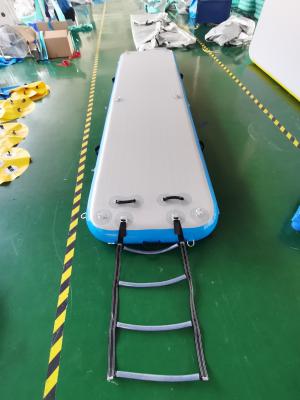 China 20cm starker Tropfen-Stich, der aufblasbare Docks mit Leiter schwimmt zu verkaufen
