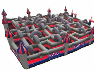 China Casa inflável impermeável Maze Outdoor Playground Equipment do salto à venda