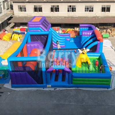 Chine Grand château d'amusement de ville de terrain de jeu de parc à thème gonflable commercial d'amusement à vendre