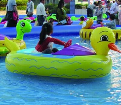 China EN71 Children Water Games Motorized Inflatable Bumper Boat With Battery for sale