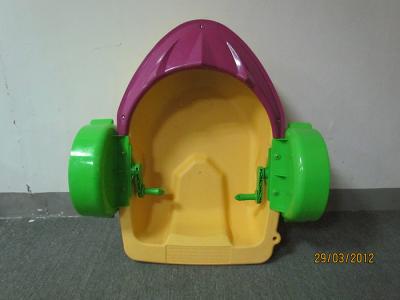 中国 子供のための携帯用防水水のおもちゃのプラスチック 1 人手のかいボート 販売のため
