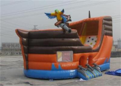 China Kundenspezifische wasserdichte Kinderaufblasbares Piraten-Schiffs-Schlag-Haus für Miete zu verkaufen