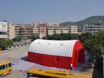 中国 カスタマイズされた耐火性の膨脹可能なテントの屋外の膨脹可能なガレージのテント 販売のため