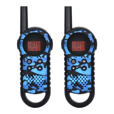 China Camouflage Camping Walkie Talkie  3-5KM 22 Channels With Battery Indicator for sale