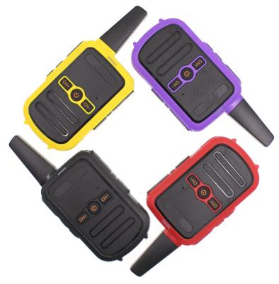 Chine Talkie-walkie en plastique rechargeable de l'ABS GMRS d'adultes vrai à vendre