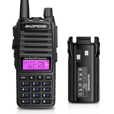 Chine 16 vrai VHF Ham Radio de fréquence ultra-haute de BaoFeng de talkie-walkie des canaux UV82 à vendre