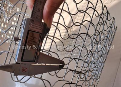 Chine Corrosion Resistant Pipeline Coating 8 Line Wire Welded Metal Mesh Galvanised 140m à vendre