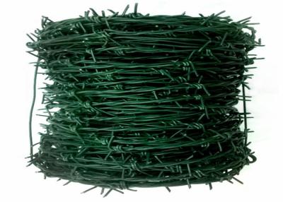 China El Pvc verde cubrió el alambre de púas de acero, alambre de acero torcido del filamento doble para el uso de la granja en venta