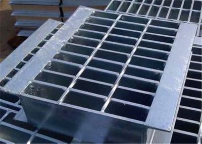 Chine Feuille galvanisée à chaud de grille en métal de la plaine 32x5 de couverture de drainage à vendre