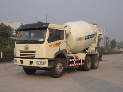 Chine le grand mélangeur concret de 12cbm Faw troque le camion de mélangeur de ciment de 6x4 320HP à vendre