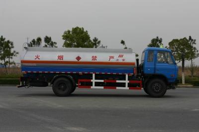 China Professional Oil Tank Truck Dongfeng 12600L 4x2 , 150 - 250hp Tanker Logistics for sale
