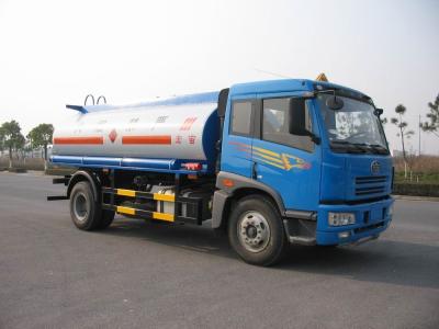China 12000L Small Oil Tanker Truck for Transport Chemical Liquid 4x2 12m3 for sale