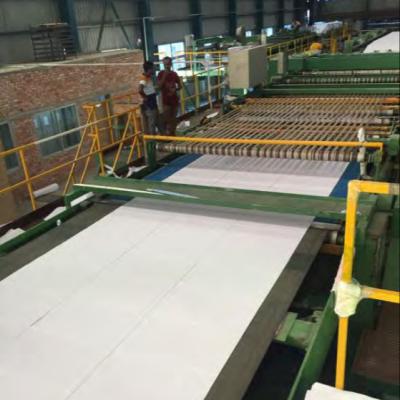 Chine Sac fait sur commande de papier de l'imprimerie 350GSM faisant l'emballage de papier d'emballage de machine à vendre
