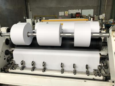 Chine Papeterie de ligne pour l'impression multicolore, rouleaux de papier thermique de caisse à vendre