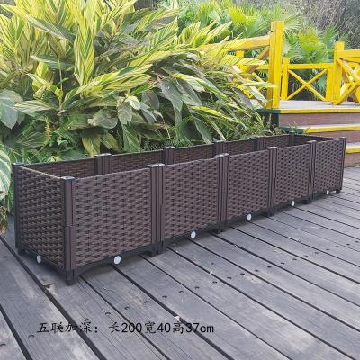 China Multifunction 26CM Brown Plastic Planter Box Plastic Containers For Raised Garden Beds for sale