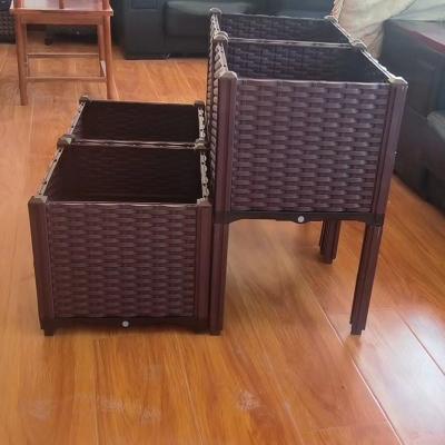 China Self Watering Elevated Plastic Rectangle Planter Box For Outdoor Garden for sale