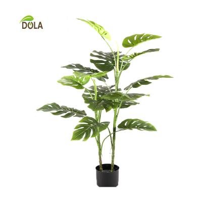 China Contemporary Plastic Artificial Plant OEM ODM Decorative Fake Tree for sale