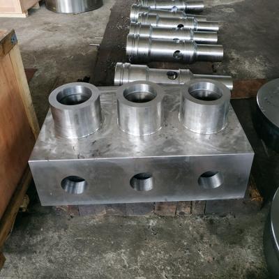 中国 機械類装置に使用する開いたダイスの鍛造材Sae8620 40crnimoaの正方形の金属のブロック 販売のため