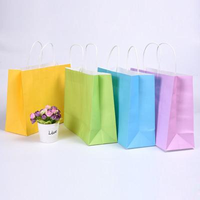 China Sacos de portador à moda elegantes do papel de Brown, sacos de papel coloridos com punhos à venda