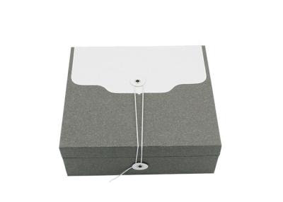 China Square Shaped Paper Craft Gift Box Size 19 * 19* 7.7 CM With Rope Open Type for sale