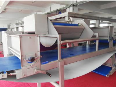 China Linha de produção máquina automática do croissant do painel de Siemens do biscoito para a fábrica da padaria à venda