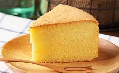 Chine Chaîne de production de gâteau de mousseline de soie inflation de gâteau d'Autonatic avec la tête à grande vitesse d'aération à vendre