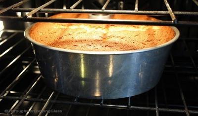Κίνα Υψηλό σύστημα αερισμού κτυπήματος κέικ παραγωγής για την παραγωγή κέικ σιφόν με τα τηγάνια σωλήνων προς πώληση
