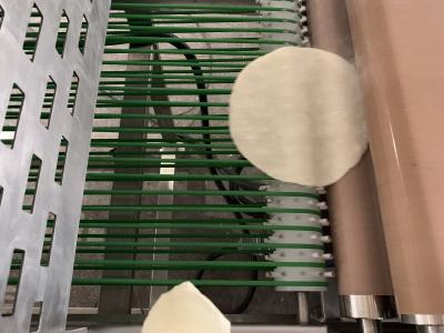 Κίνα Ικανοποιημένο Tortilla απόγειου που κατασκευάζει τον εξοπλισμό της σφαίρας ζύμης που κόβει τη σημαντική ικανότητα προς πώληση