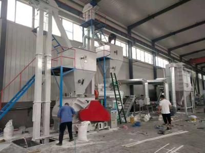 Κίνα 800-1000kg/H Μηχανή κατασκευής πυριτίων για πουλερικά Σιδηροτροφείο Μηχανή κατασκευής πυριτίων για ζωοτροφές προς πώληση