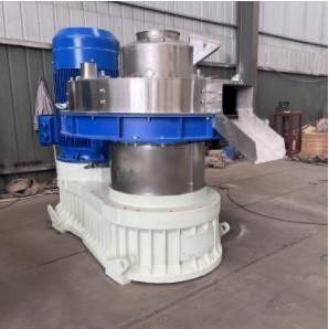 中国 Customized Voltage Biomass Pellet Machine Ring Die Pellets Maker Fast Production Time 3 Working Days 販売のため