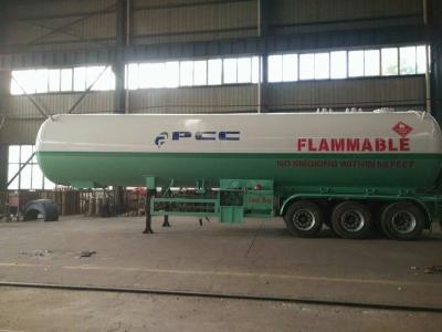 Chine 60000 litres de camion-citerne aspirateur de tri d'axe de remorque de propane de LPG de gaz de réservoir remorque semi 30 tonnes à vendre
